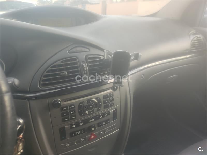 Usado Citroën C5 VTR Sport 138 CV (101 kW) 2004 Gris / plata Berlina