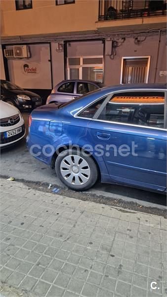 Usado Audi A4 140 CV (102 kW) 2006 Azul Berlina