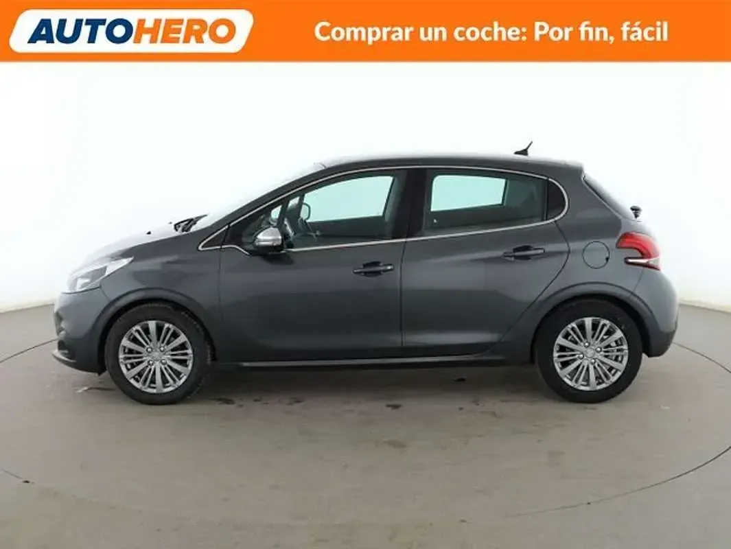 Usado Peugeot 208 Allure 110 CV (80 kW) 2016 Gris Utilitario