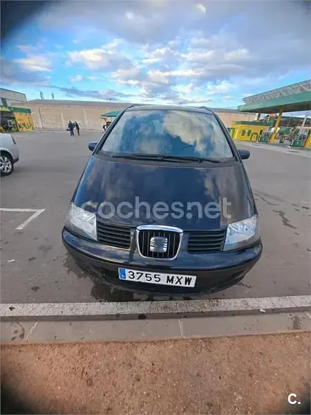 Usado Seat Alhambra Reference 140 CV (102 kW) 2009 Azul Monovolumen