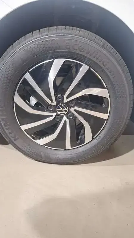 Usado VW Polo 95 CV (69 kW) 2025 Blanco Utilitario