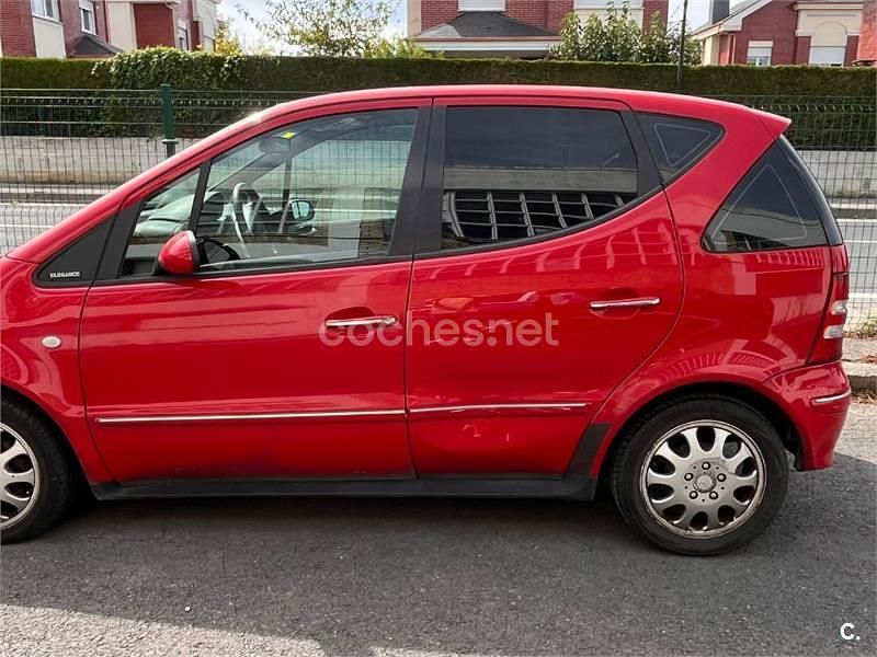 Rojo Usado 2002 Mercedes A170 Elegance Monovolumen | 1000 € - Imagen 1/4