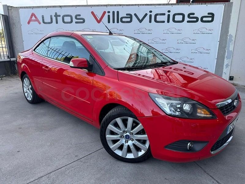 Usado Ford Focus Cabriolet Titanium 145 CV (106 kW) 2008 Rojo Descapotable