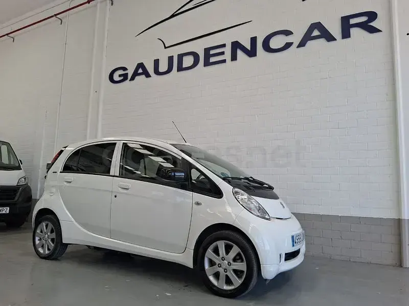 Usado Peugeot iON 49 kW (67 CV) 2019 Eléctrico Utilitario