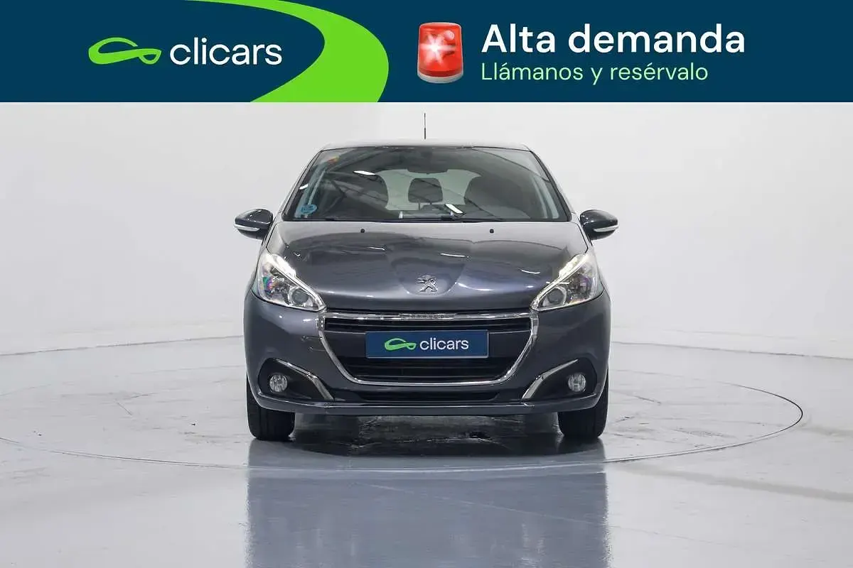 Usado Peugeot 208 Active 83 CV (61 kW) 2016 Gris Utilitario