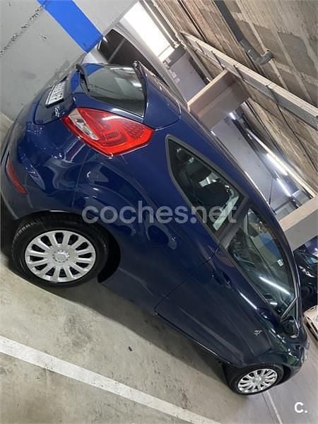 Azul Usado 2010 Ford Fiesta Trend Utilitario | 4500 € (Buen precio) - Imagen 1/4