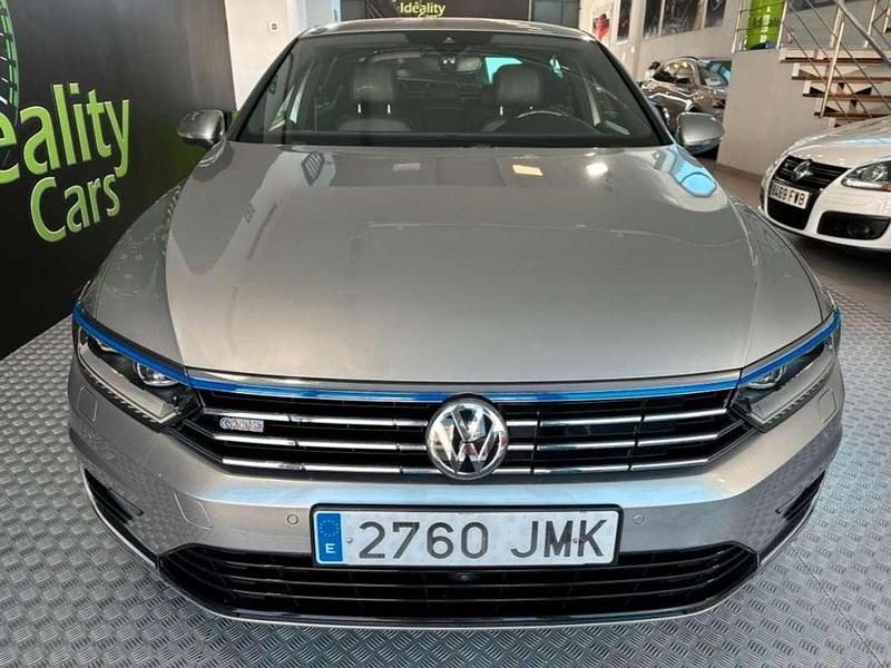 Usado VW Passat GTE 218 CV (160 kW) 2016 Gris Berlina