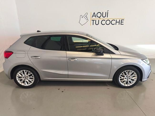 Usado Seat Ibiza FR 110 CV (80 kW) 2023 Gris / plata Berlina