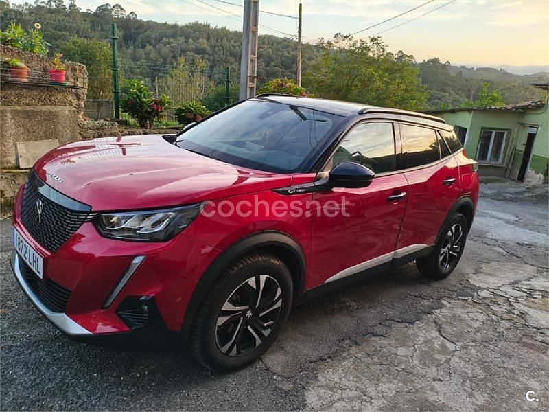 Usado Peugeot 2008 Allure 130 CV (95 kW) 2020 Rojo SUV