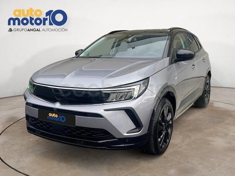 Usado Opel Grandland X GS Line 130 CV (95 kW) 2022 Gris / plata SUV