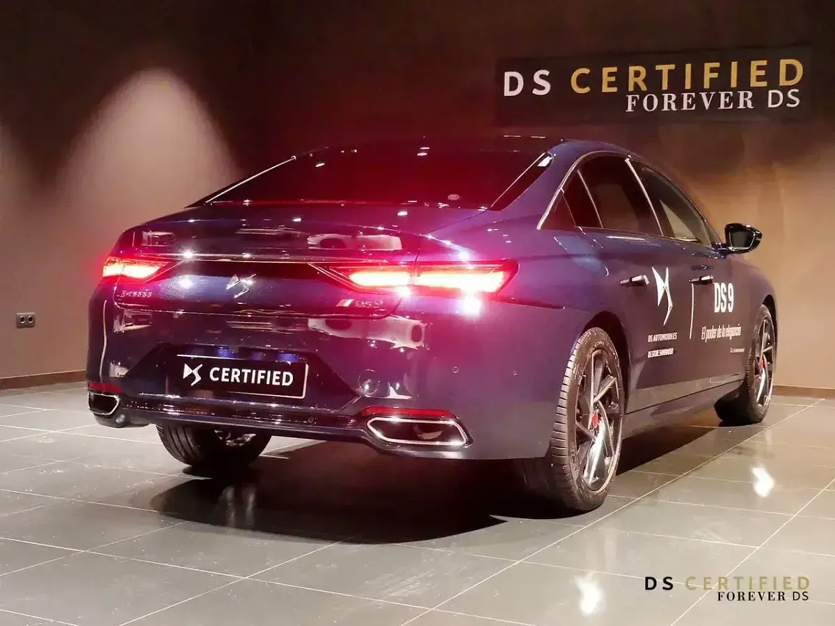Usado DS Automobiles DS9 Performance Line Plus 225 CV (165 kW) 2021 Azul Berlina