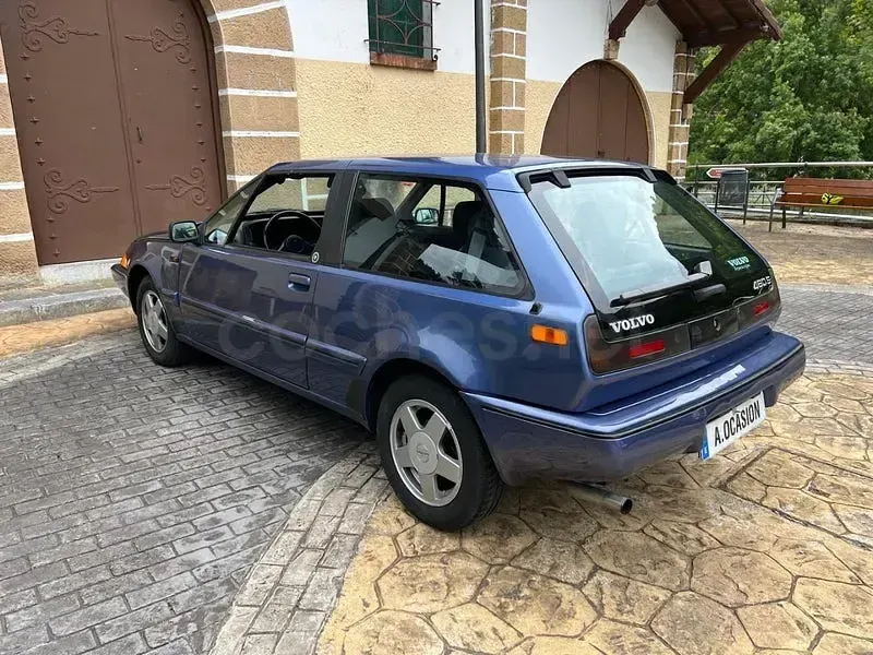 Usado Volvo 480 110 CV (80 kW) 1993 Azul Coupe