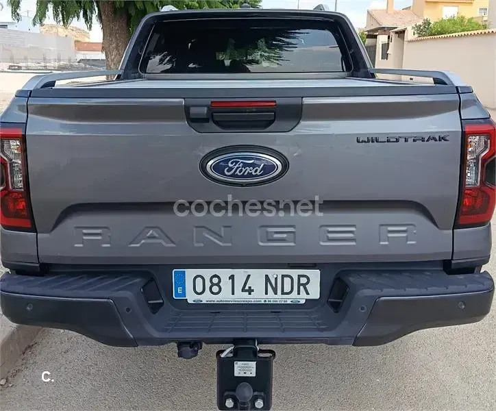 Usado Ford Ranger Wildtrack 205 CV (150 kW) 2025 Gris / plata Pickup/Camioneta