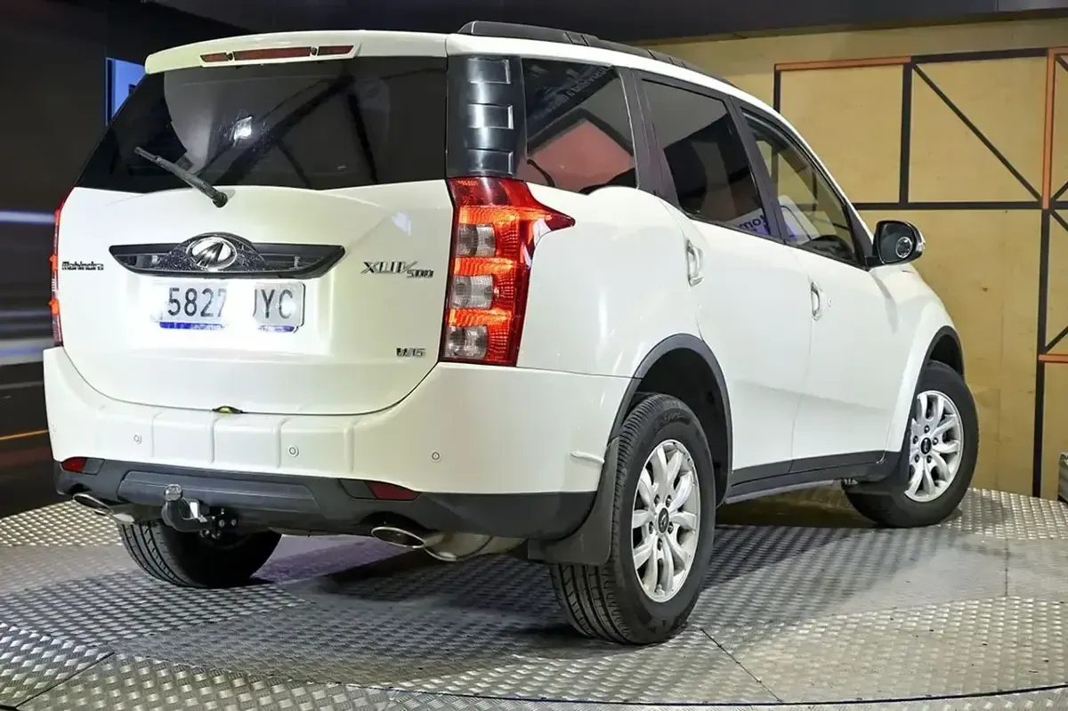 Usado Mahindra XUV500 140 CV (102 kW) 2017 Blanco SUV
