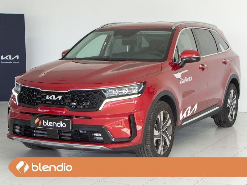 Rojo Usado 2024 Kia Sorento 2 SUV | 47.480 € (Caro) - Imagen 1/4