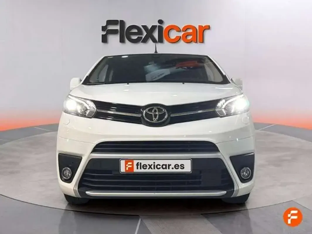 Usado Toyota Proace Active 150 CV (110 kW) 2020 Blanco Monovolumen