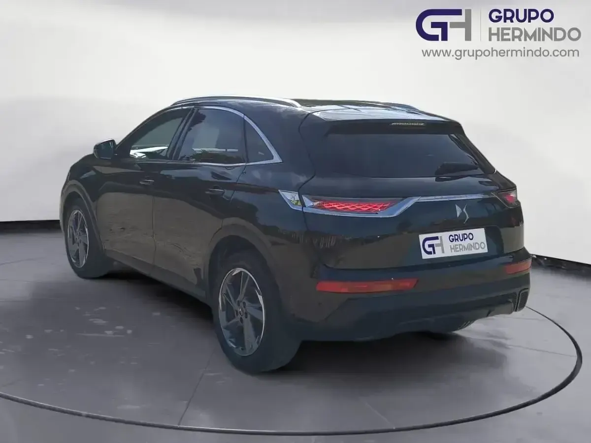Usado DS Automobiles DS7 Crossback So Chic 130 CV (95 kW) 2021 Negro SUV