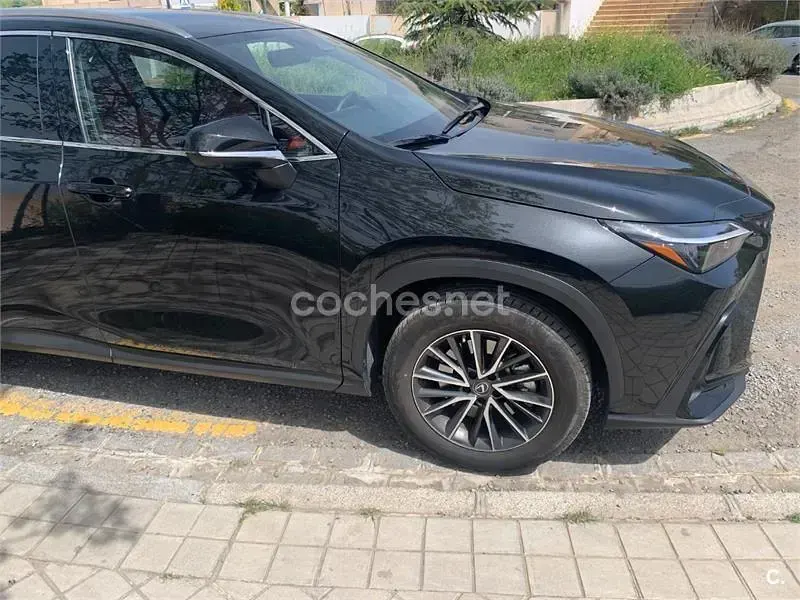 Usado Lexus NX450h+ Executive Line 306 CV (225 kW) 2023 Negro SUV