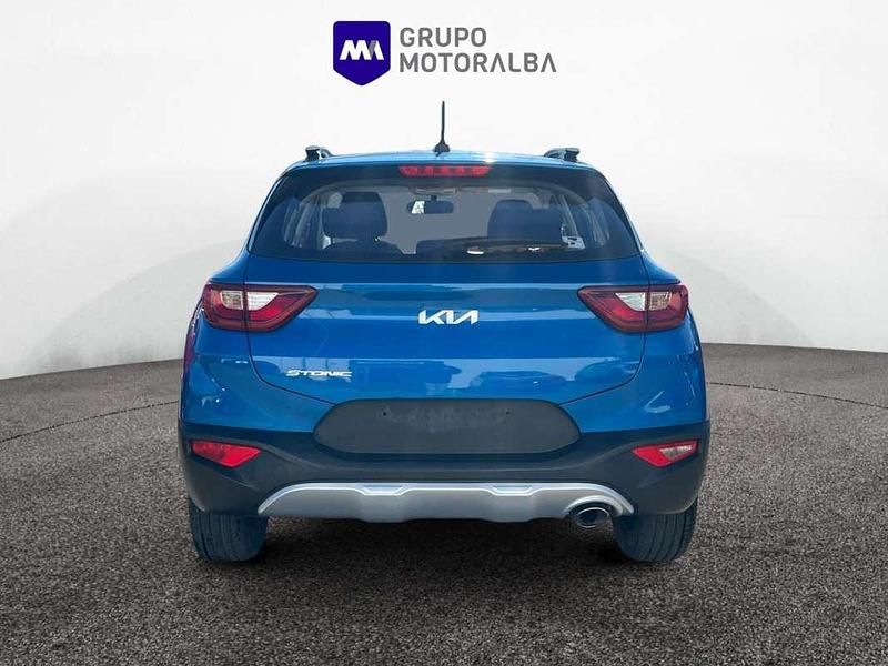 Usado Kia Stonic 84 CV (61 kW) 2022 Azul SUV
