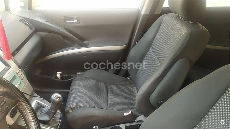 Usado Toyota Corolla Verso Sport 177 CV (130 kW) 2006 Gris / plata Monovolumen