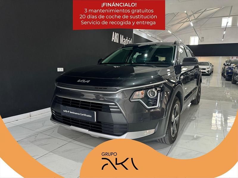 Usado Kia Niro 141 CV (103 kW) 2022 Gris SUV