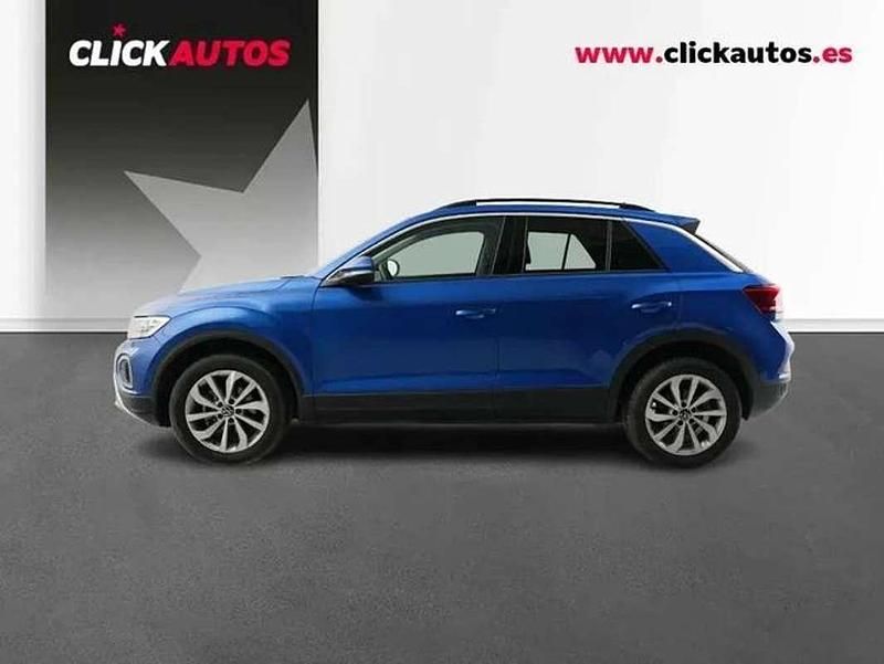 Usado VW T-Roc Life 110 CV (80 kW) 2024 Azul SUV