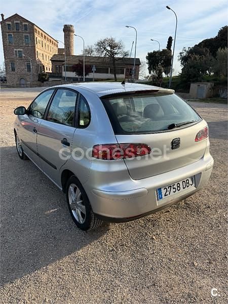 Käytetty Seat Ibiza Reference 64 HP (47 kW) 2004 Harmaa Viistoperä