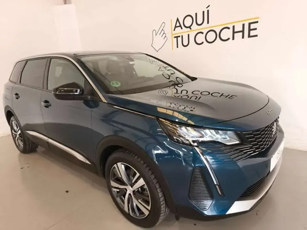 Usado Peugeot 5008 Allure 131 CV (96 kW) 2022 Verde SUV