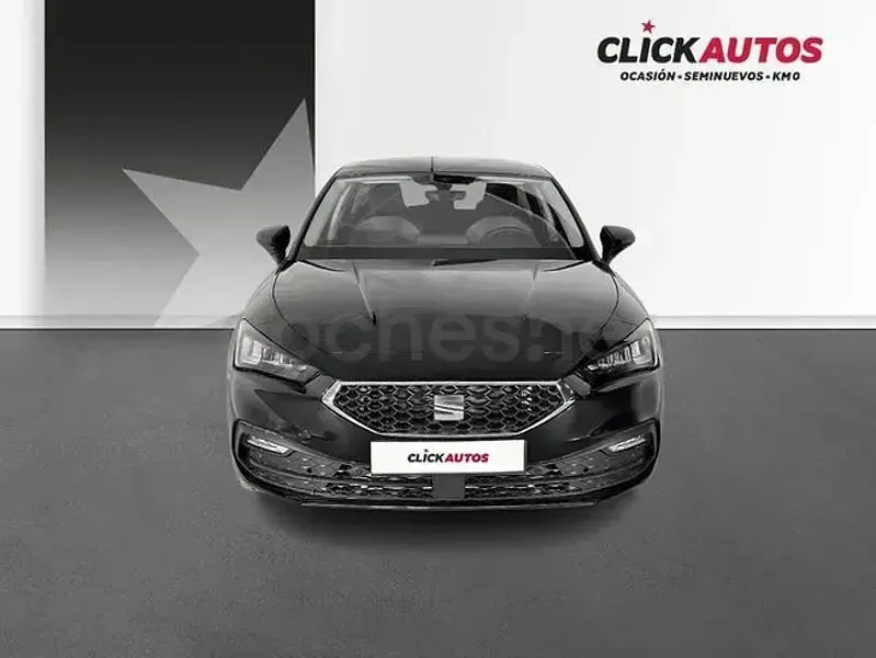 Usado Seat Leon Style 116 CV (85 kW) 2025 Negro Berlina