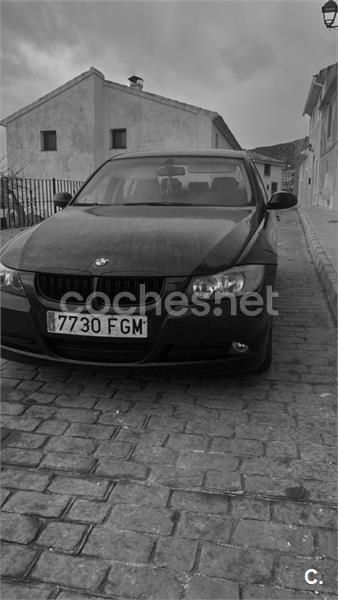 Azul Usado 2006 BMW 318 Berlina | 8000 € (Un poco caro) - Imagen 1/1