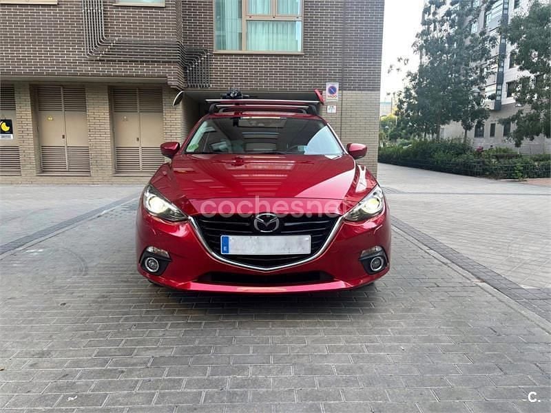 Rojo Usado 2016 Mazda 3 Luxury Berlina | 14.600 € (Precio justo) - Imagen 1/4