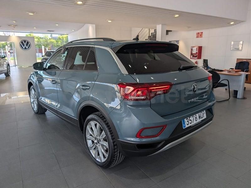 Usado VW T-Roc Life 115 CV (84 kW) 2023 Azul SUV