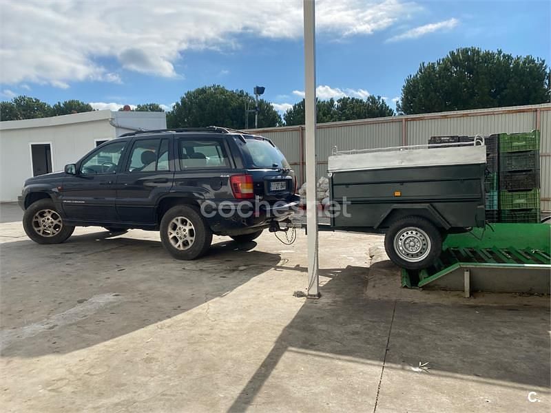 Usado Jeep Grand Cherokee Laredo 140 CV (102 kW) 2001 Negro SUV