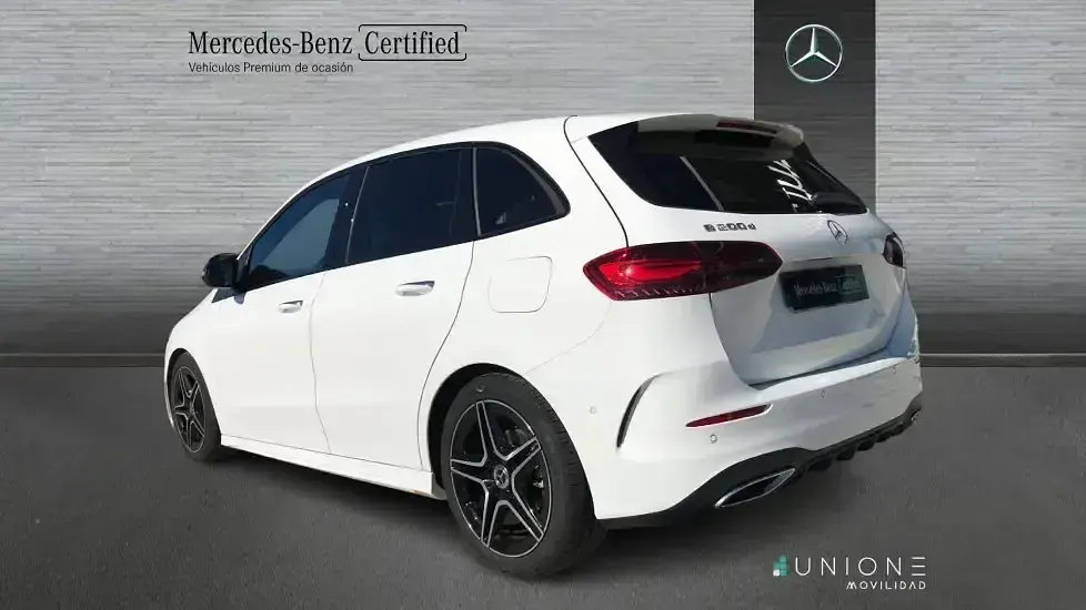 Usado Mercedes B200 150 CV (110 kW) 2024 Blanco Utilitario