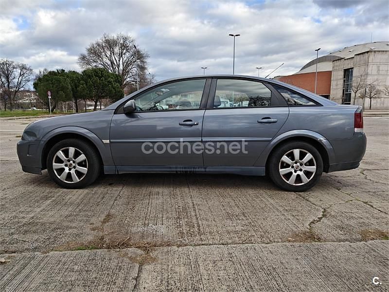 Usado Opel Vectra Cosmo 150 CV (110 kW) 2007 Gris / plata Berlina