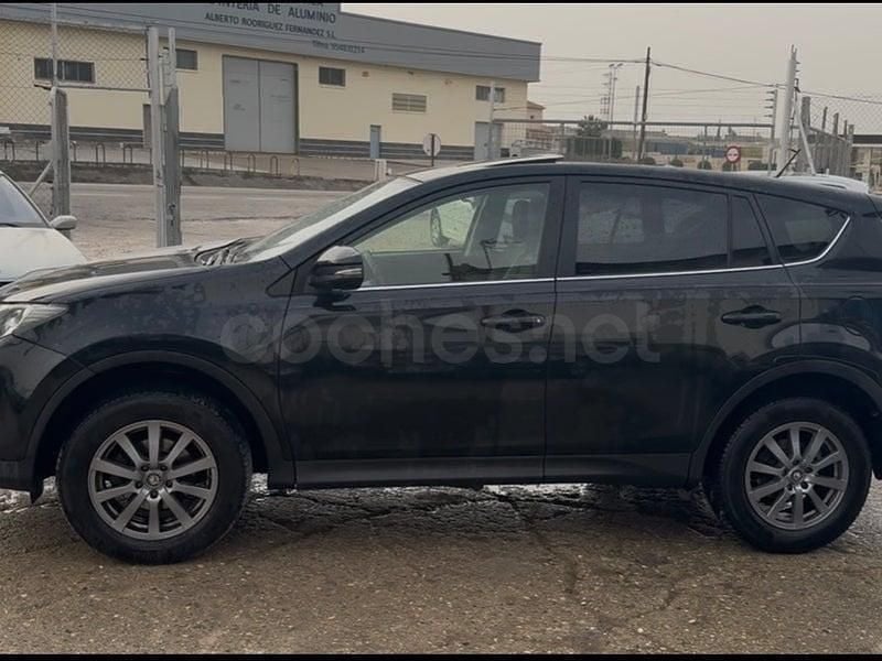 Usado Toyota RAV4 Executive 150 CV (110 kW) 2014 Negro SUV