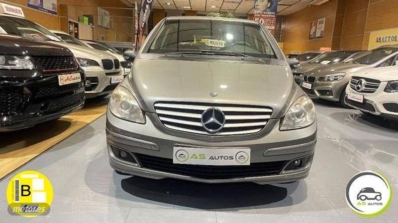 Usado Mercedes B180 109 CV (80 kW) 2007 Marrón Monovolumen