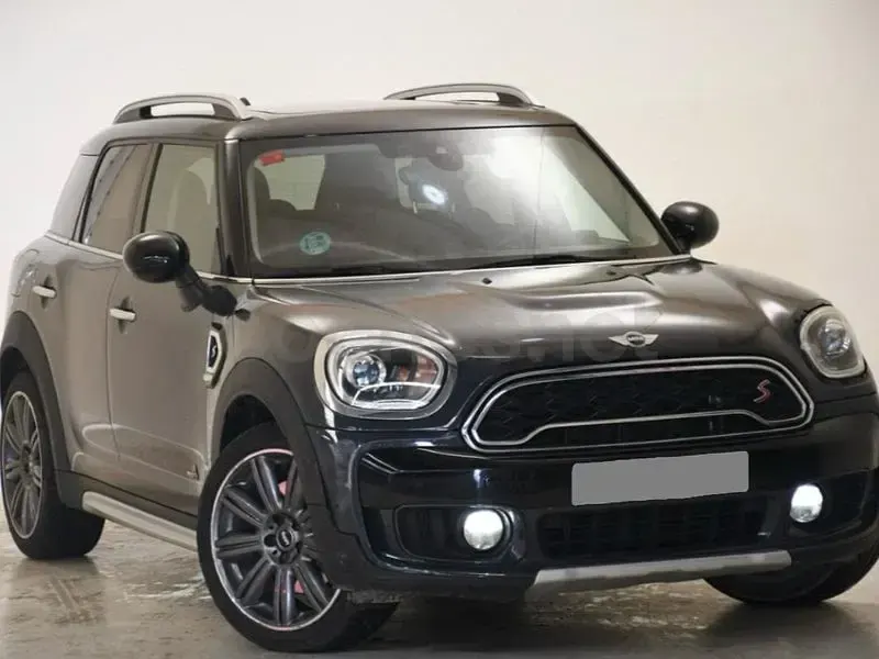 Usado Mini Cooper SD Countryman 190 CV (139 kW) 2019 Gris / plata SUV