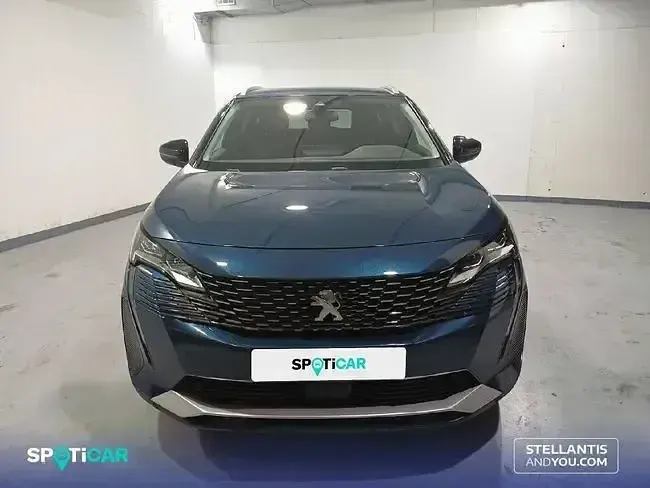 Usado Peugeot 5008 Allure 130 CV (95 kW) 2022 Azul SUV