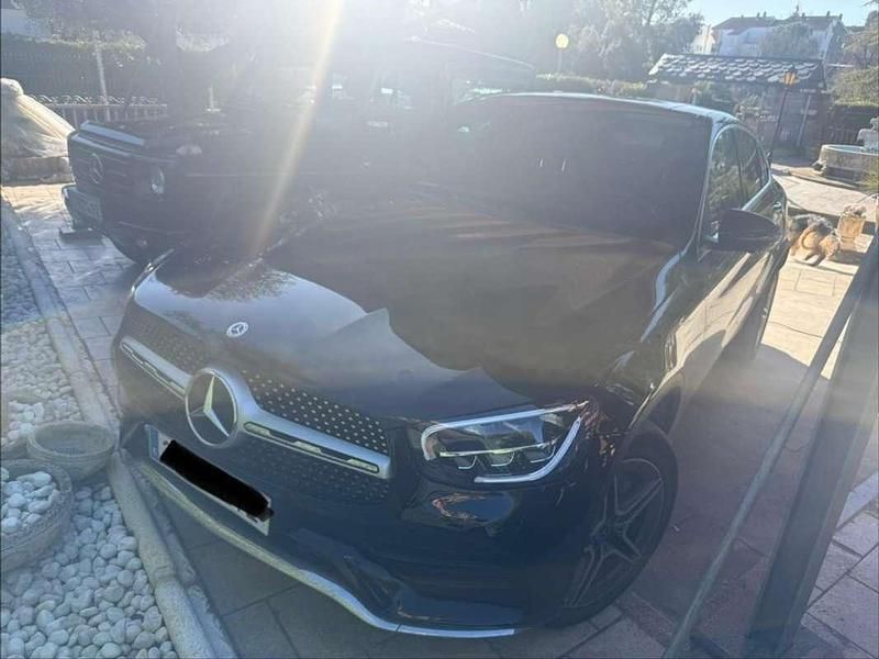 Usado Mercedes GLC300e 313 CV (230 kW) 2022 Negro SUV