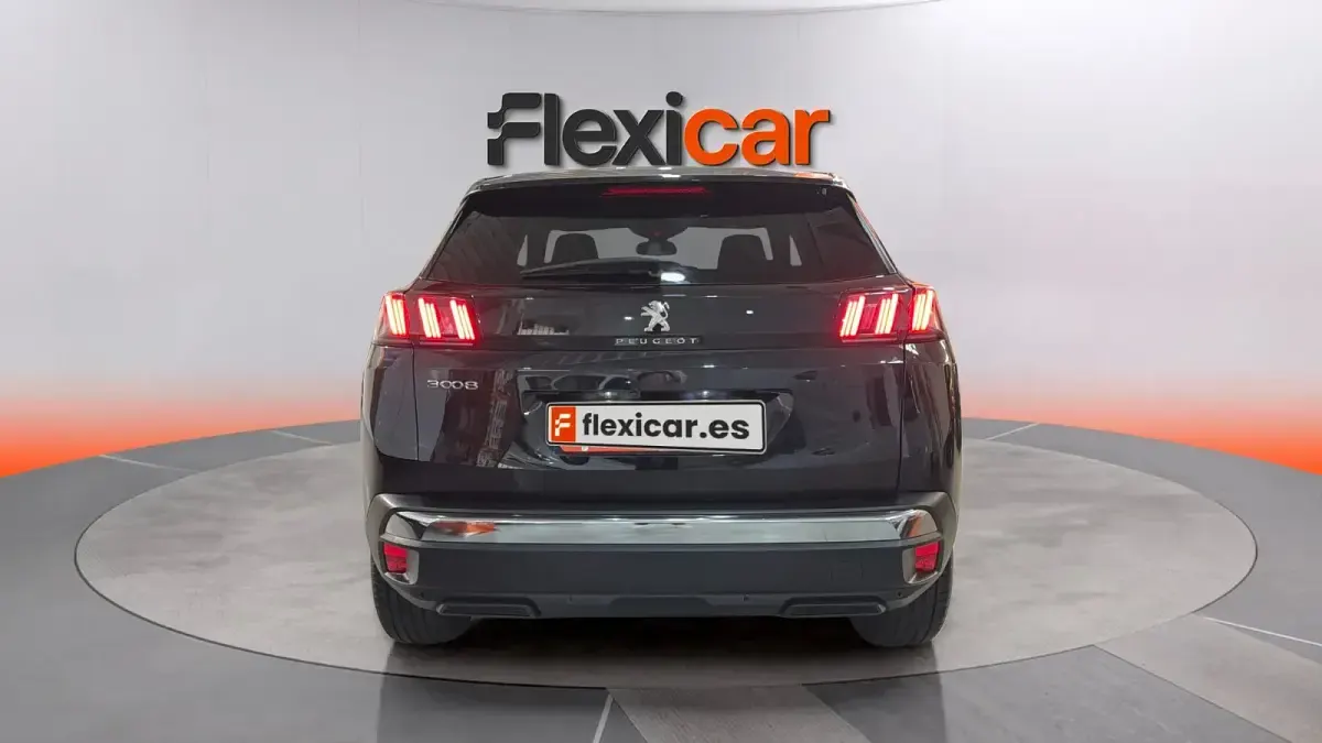 Usado Peugeot 3008 GT 131 CV (96 kW) 2024 Negro SUV