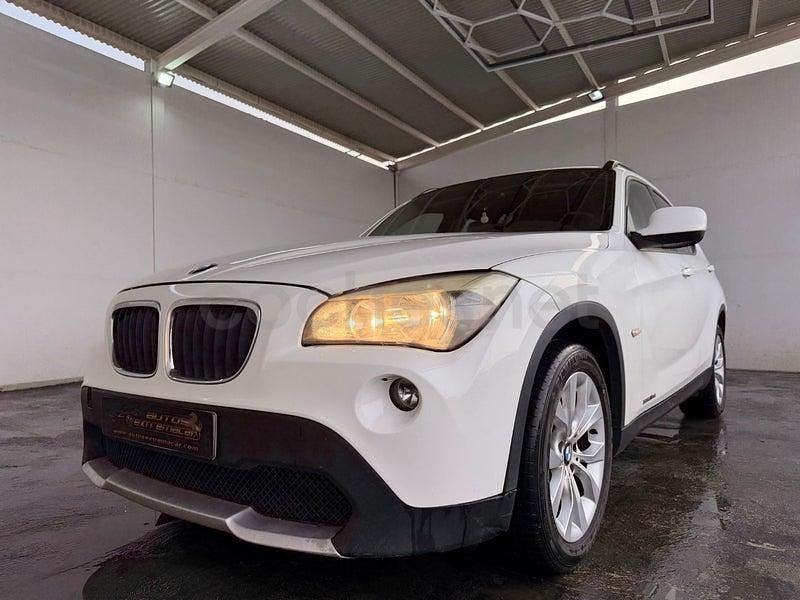 Usado BMW X1 Comfort Edition 143 HP (105 kW) 2010 Branco SUV