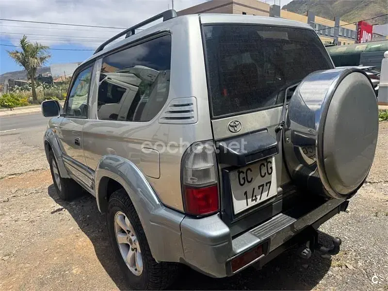 Usado Toyota Land Cruiser 125 CV (91 kW) 1999 Gris / plata SUV