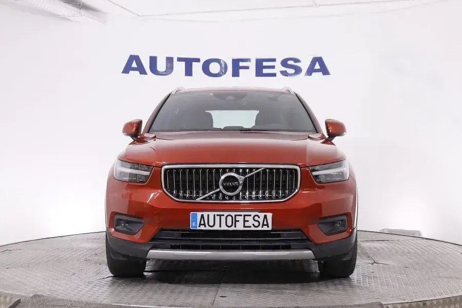 Usado Volvo XC40 Inscription 261 CV (191 kW) 2021 Rojo SUV