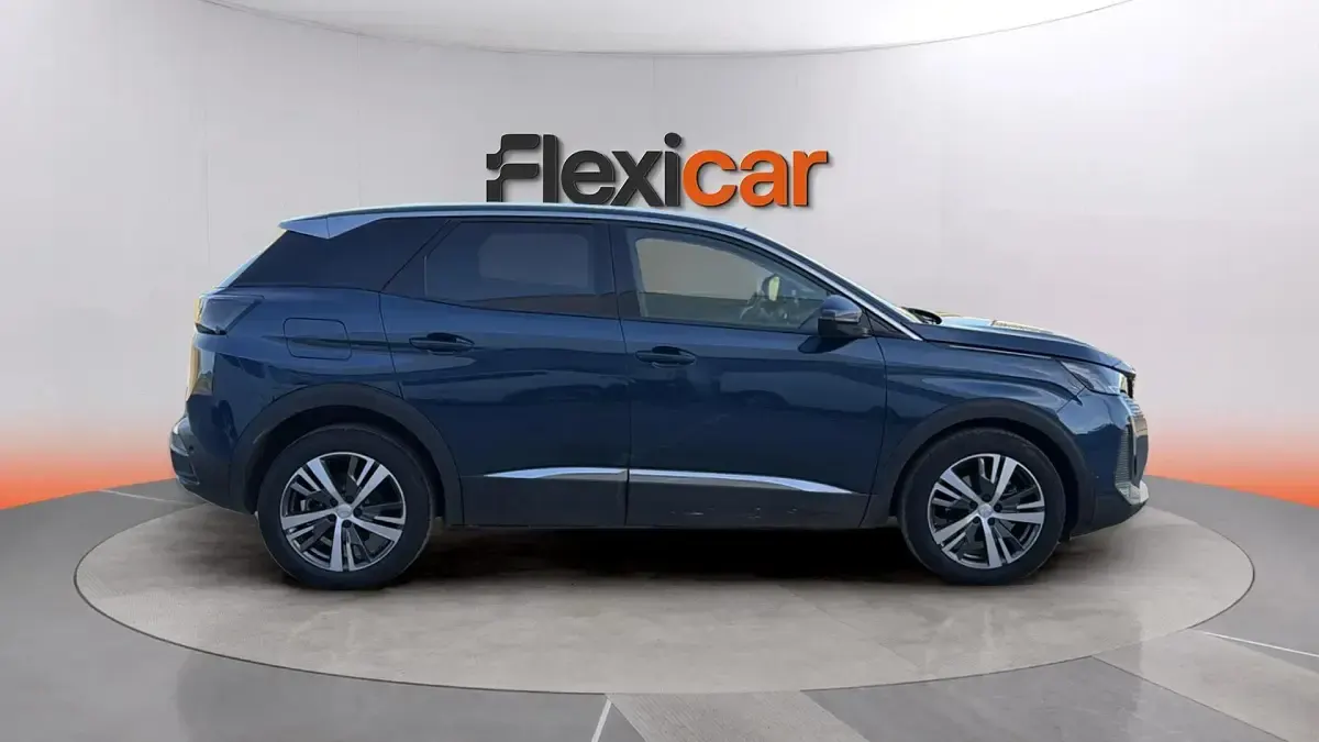 Usado Peugeot 3008 Active 131 CV (96 kW) 2021 Azul SUV