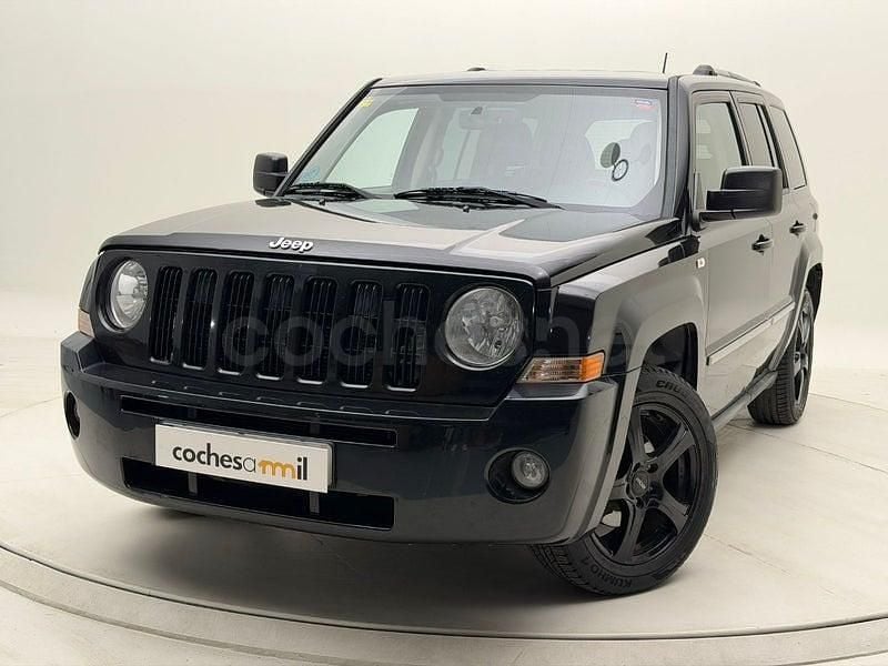 Usado Jeep Patriot Limited 170 CV (125 kW) 2010 Negro SUV