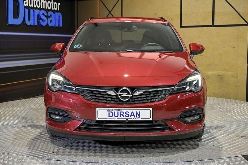 Usado Opel Astra GS Line 131 CV (96 kW) 2021 Rojo Utilitario