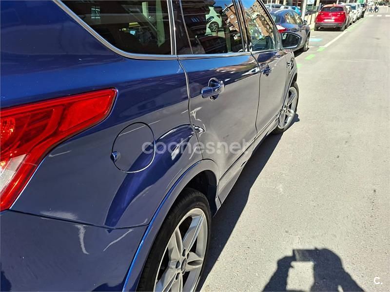 Usado Ford Kuga Titanium S 163 CV (119 kW) 2014 Azul SUV