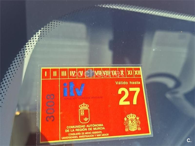 Usado Renault Mégane GrandTour Intens 115 CV (84 kW) 2016 Rojo Familiar