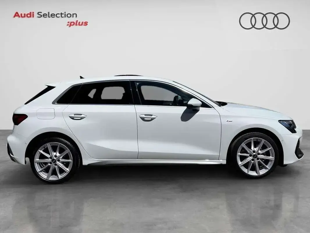 Usado Audi A3 Sportback e-tron S-Line 204 CV (150 kW) 2025 Blanco Utilitario